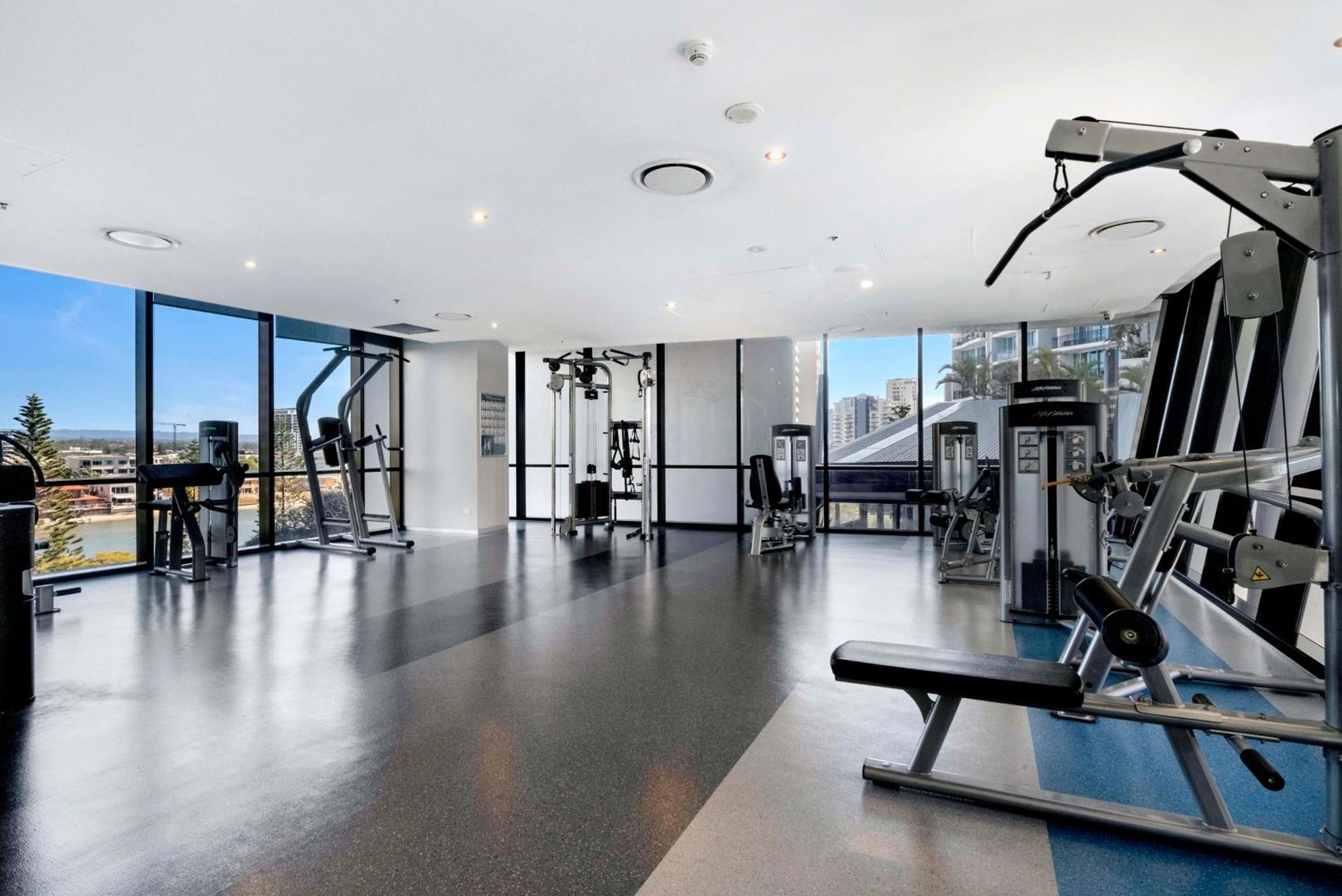 Level 57 Ocean View - Circle On Cavill - Self Contained, Privately Managed *